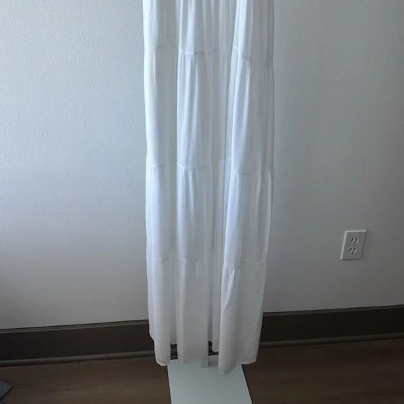 Tiered Dress SZ M White Maxi Beachy Smocked Ruffle Cottagecore Resort Fairycore - Picture 9 of 16